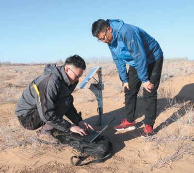 耀世：绿进沙退  科技助力（科技视点·跟随科研人员去治沙②）